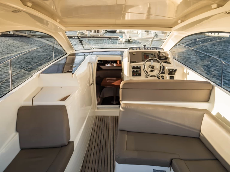 Alquiler de Lancha, con o sin patrón Jeanneau Cannigione