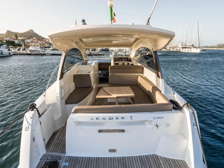 Alquiler Lancha Jeanneau con o sin  título de navegación