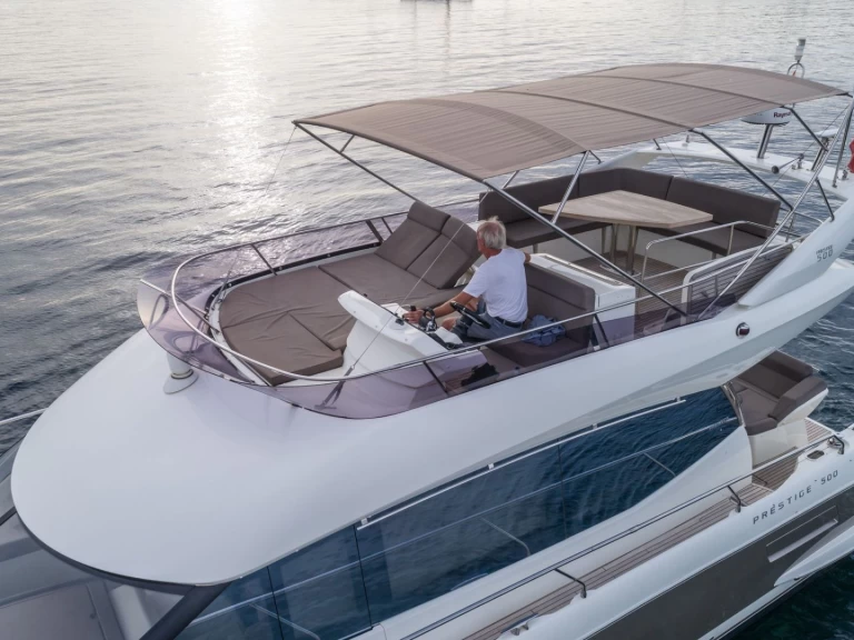 Alquiler de Lancha, con o sin patrón Prestige Yachts Antibes