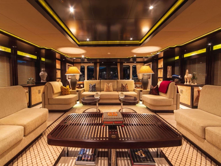 Yate de lujo para alquilar Tivat al mejor precio