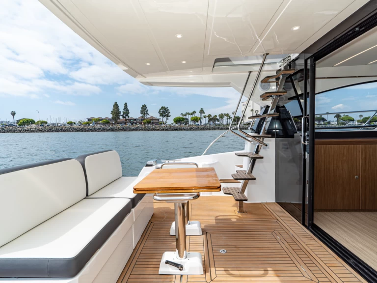 Alquiler Lancha en Archipiélago de Estocolmo - Bavaria Virtess 420 Fly