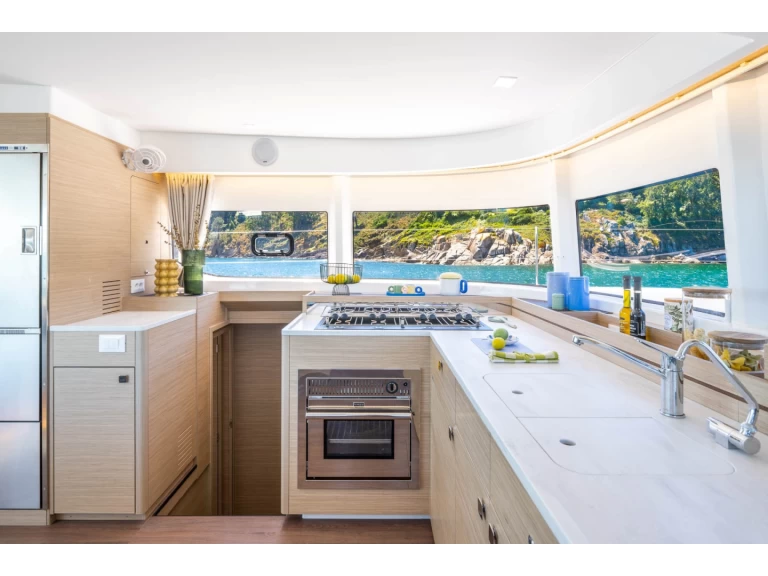 Alquiler de embarcaciones Lagoon Lagoon 43 enPalma de Mallorca en Samboat