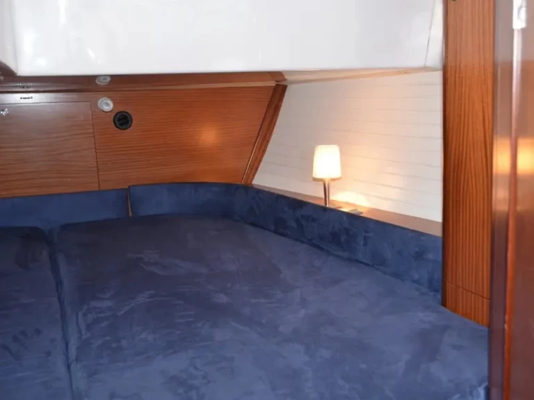 Alquiler de barcos Harstad barato de Delphia 47-Ice