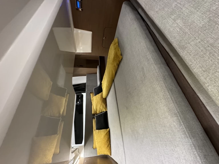 Alquiler de Lancha, con o sin patrón Bénéteau Portisco