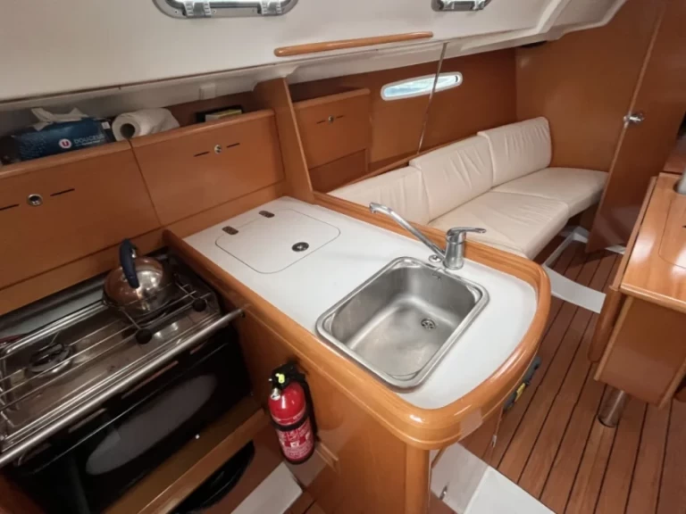 Alquiler de embarcaciones Bénéteau First 31.7 enLarmor-Plage en Samboat