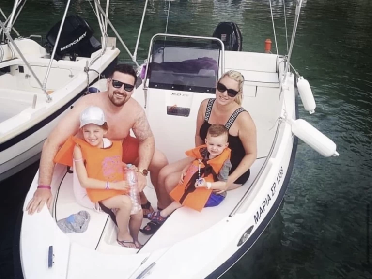 Compass 150cc de alquiler a Kolýmpia