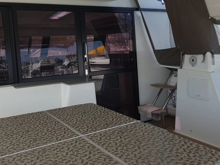 Alquiler de Catamarán, con o sin patrón Fountaine Pajot Cogolin