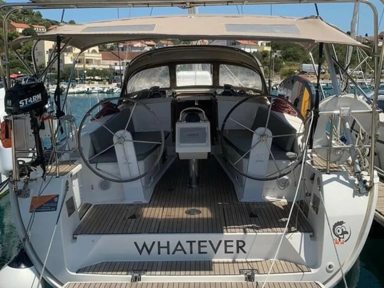 Velero para alquilar Sukošan al mejor precio