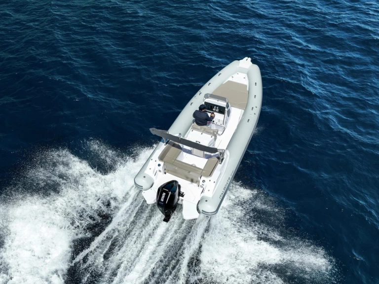 Alquiler Lancha en Lagos - Italboats Predator 700