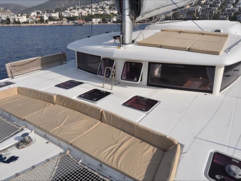 Alquiler de barcos Bodrum barato de Lagoon 421