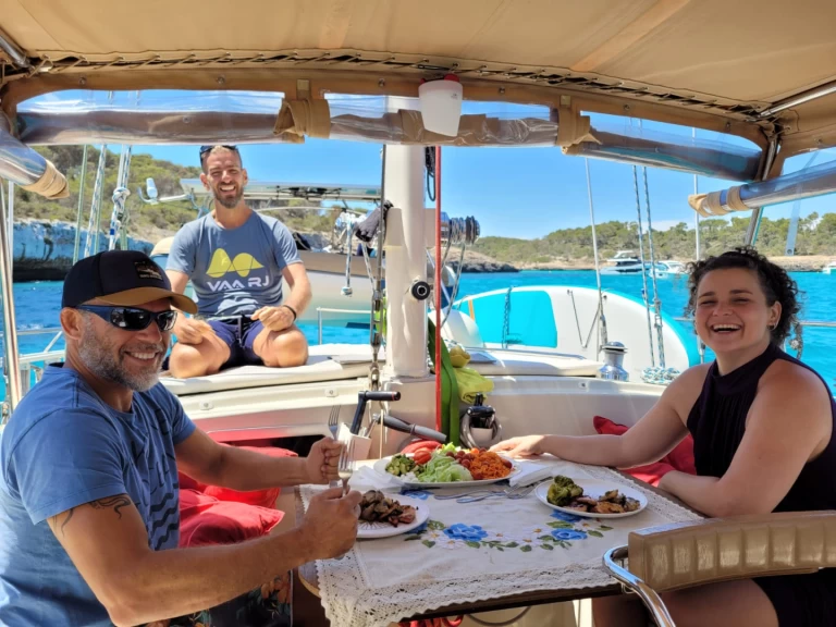 Alquiler de Velero, con o sin patrón Amel Valletta