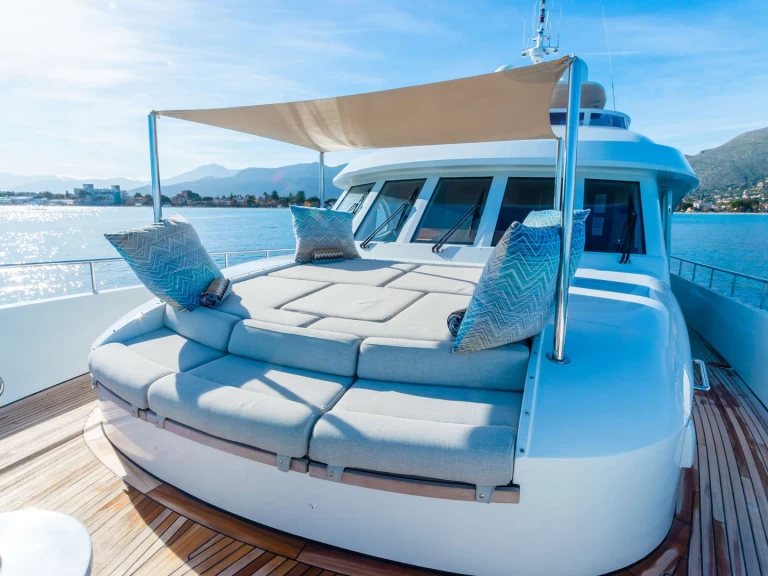 Alquiler Yate de lujo Moonen con o sin  título de navegación