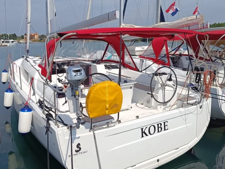 Alquiler de barcos Pomer barato de Oceanis 40.1