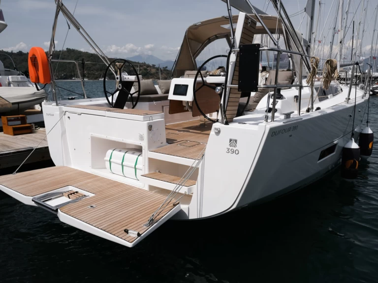Alquiler de embarcaciones Dufour Dufour 390 enFethiye en Samboat