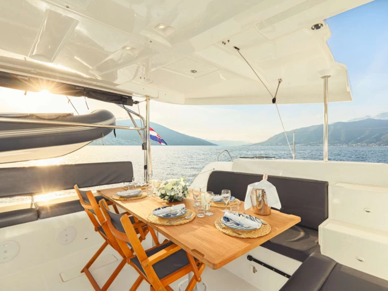 Alquiler de barcos Slano barato de Naya