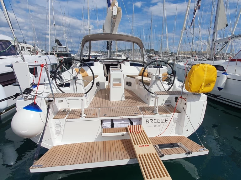 Alquiler Split - Bénéteau Oceanis 37.1 en SamBoat