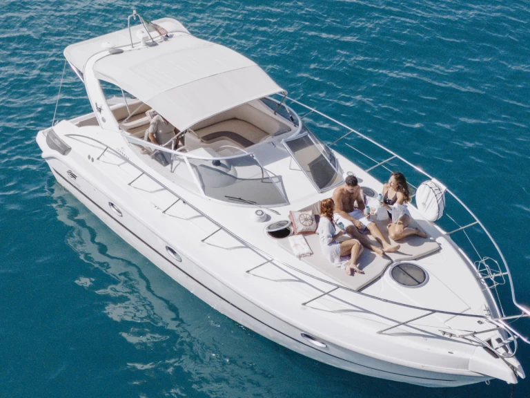 Lancha para alquilar Giardini-Naxos al mejor precio