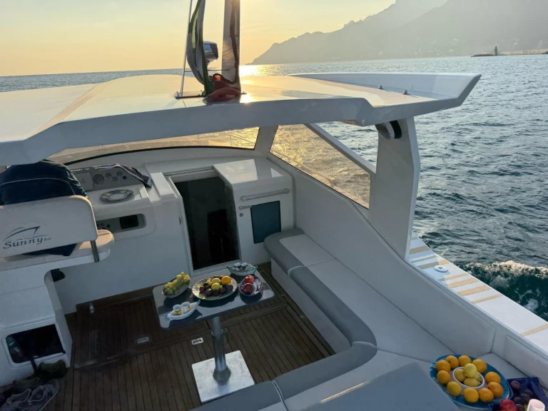 Lancha para alquilar Salerno al mejor precio