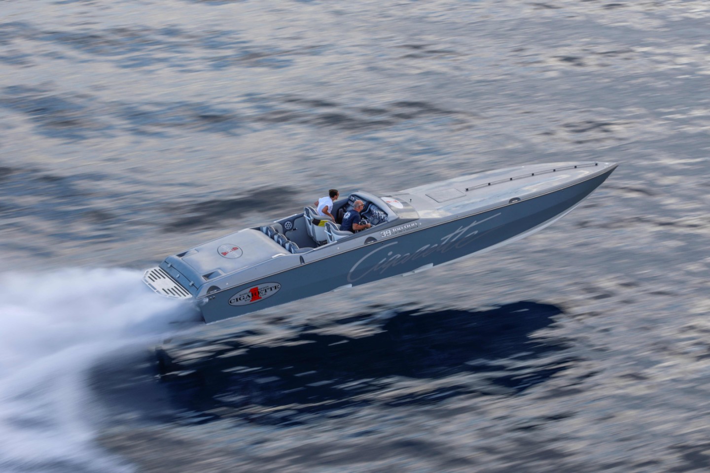 Alquiler Lancha Cigarette TOPGUN 39 en Saint-Tropez (CIGARETTE 39 TOPGUN)
