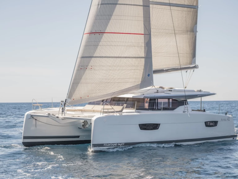 Alquiler Catamarán Fountaine Pajot con o sin  título de navegación