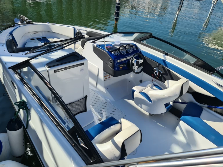 Lancha para alquilar Empuriabrava al mejor precio