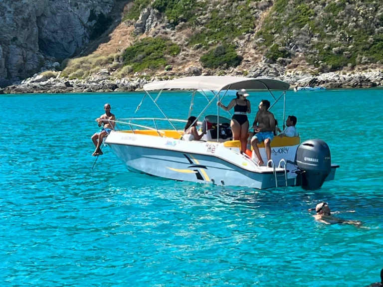 Lancha para alquilar Ksamil al mejor precio