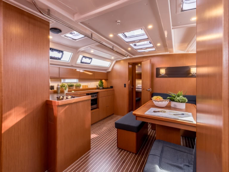 Alquiler Velero en Split - Bavaria Cruiser 46