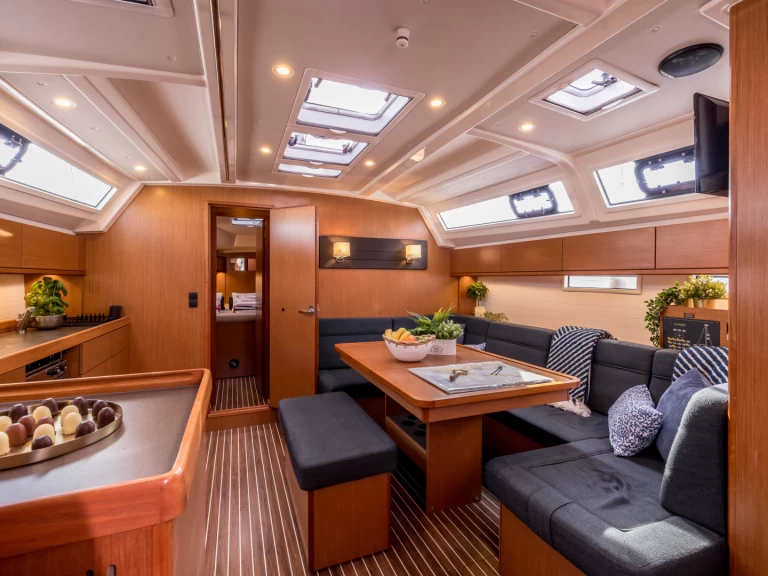 Alquiler de embarcaciones Bavaria Cruiser 46 enSplit en Samboat