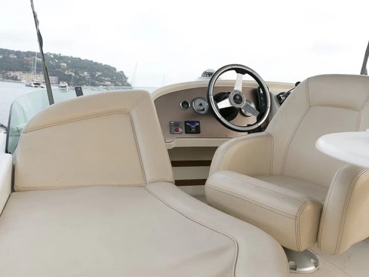 Alquiler de barcos Álimos barato de Prestige 32 Fly