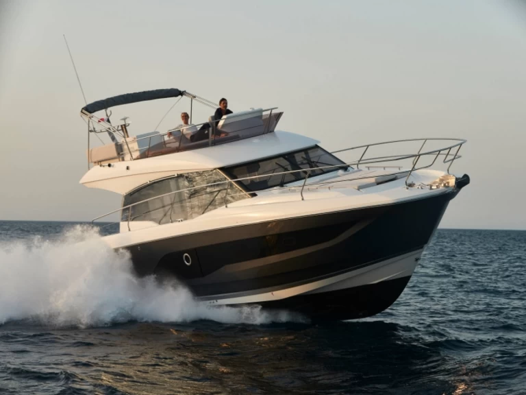 Alquiler de barcos Split barato de Prestige 420 Fly - 2 cab.