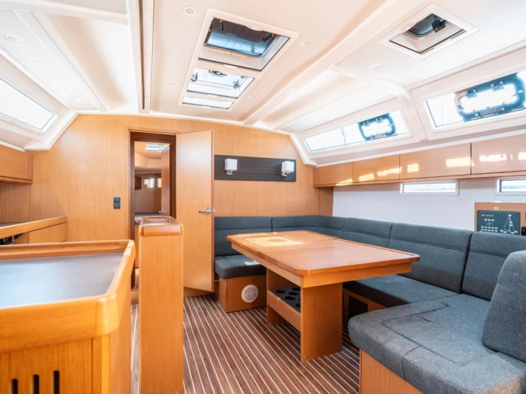 Alquiler de Velero, con o sin patrón Bavaria Rhodes (Ciudad)