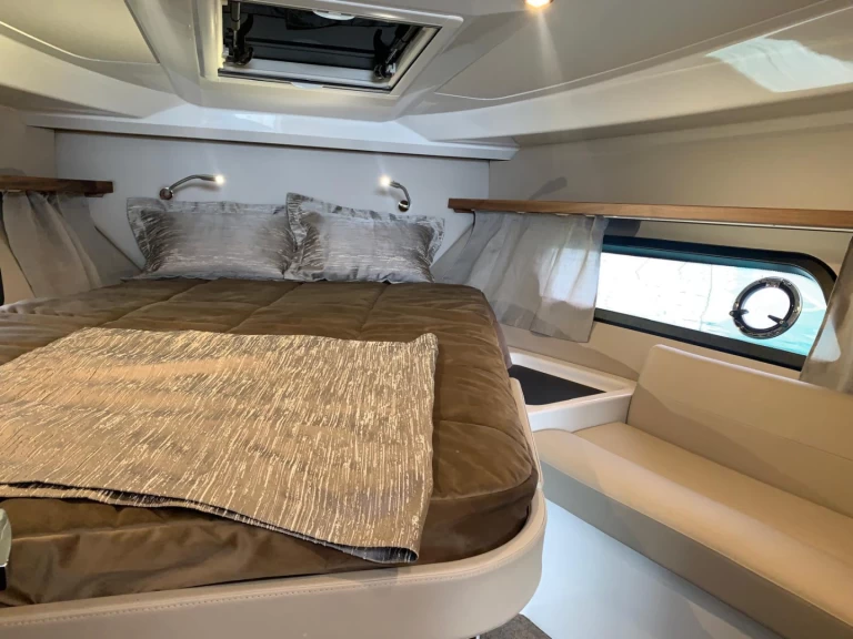 Lancha para alquilar Trogir al mejor precio