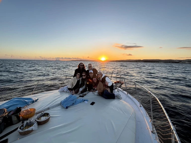 Alquiler Lancha en Puerto Deportivo Estepona - Viking Yachts 40