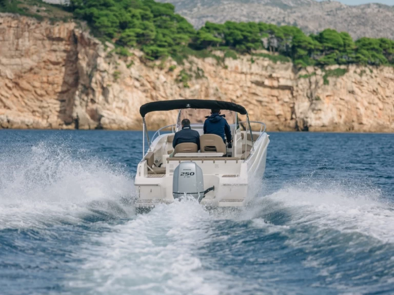 Alquiler Lancha Atlantic con o sin  título de navegación