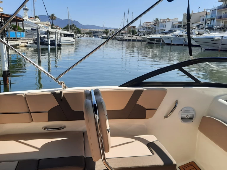 Alquiler Empuriabrava - Bayliner VR5 OB en SamBoat