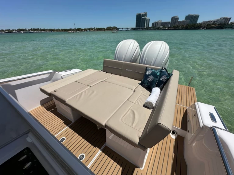 Alquiler Lancha Sterk Yachts con o sin  título de navegación