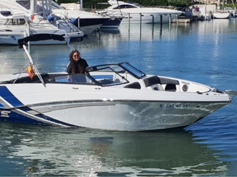 Alquiler Lancha Glastron con o sin  título de navegación