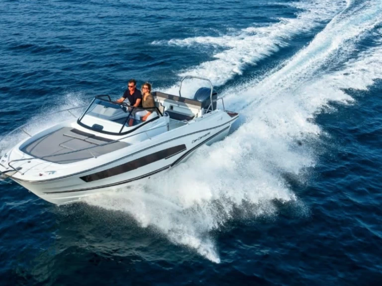 Alquiler Marina de Palamós - Jeanneau cap camarat 7.5wa - serie 3 en SamBoat