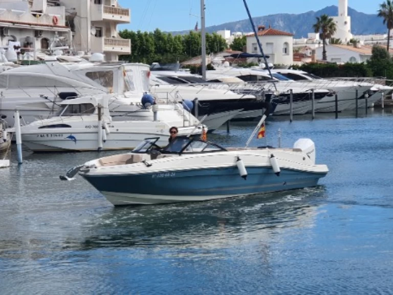Alquiler de embarcaciones Bayliner VR6 OB enEmpuriabrava en Samboat