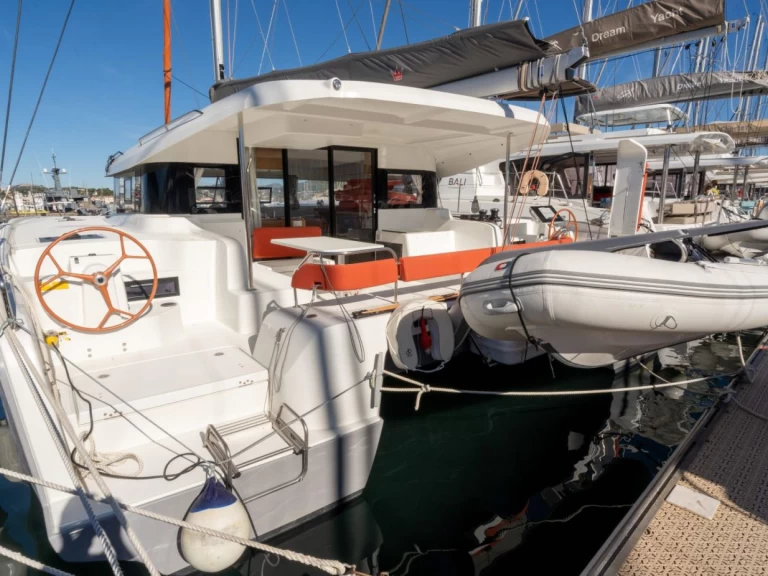 Alquiler de barcos Saint George's barato de Excess 14