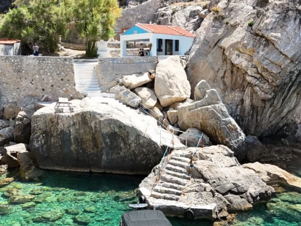 Alquiler de embarcaciones Grand Boats Golden Line G650LF enPlomári en Samboat