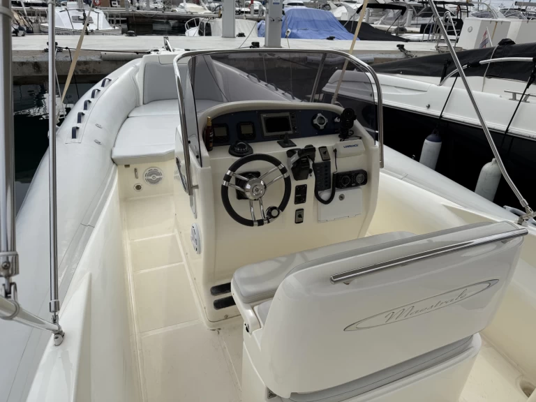 Alquiler de Neumática, con o sin patrón Maestrale Altea