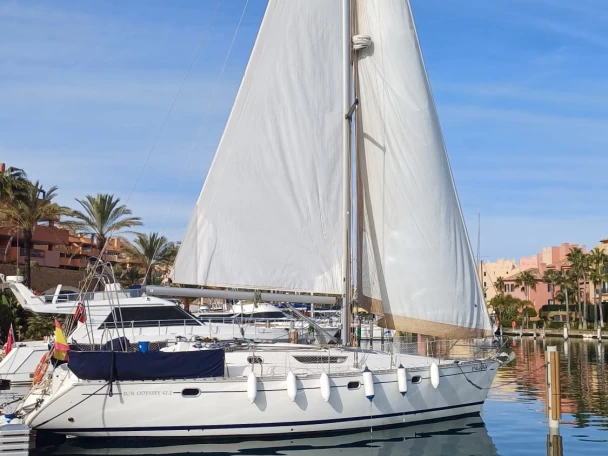 Alquiler Puerto Sotogrande (Marina) - Jeanneau Sun Odyssey 42.2 en SamBoat