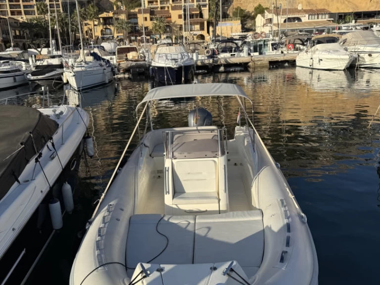 Neumática para alquilar Altea al mejor precio