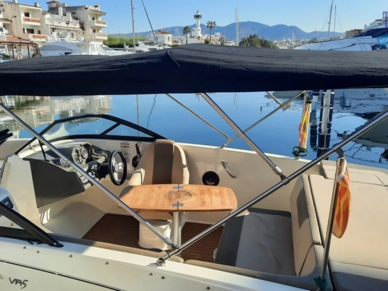 Alquiler Empuriabrava - Bayliner VR5 OB en SamBoat