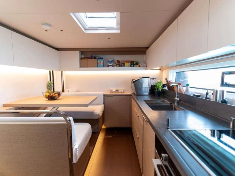 Yate de lujo para alquilar Split al mejor precio