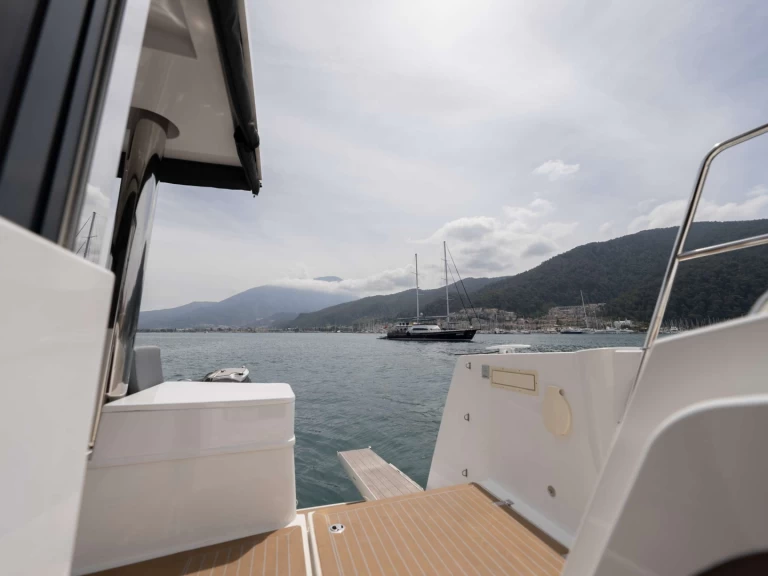 Alquiler de barcos Leeward Island barato de My Marina