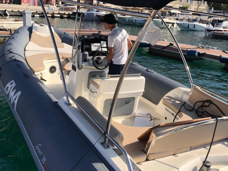 Alquiler Mahón - Bwa Sport 28 GT en SamBoat