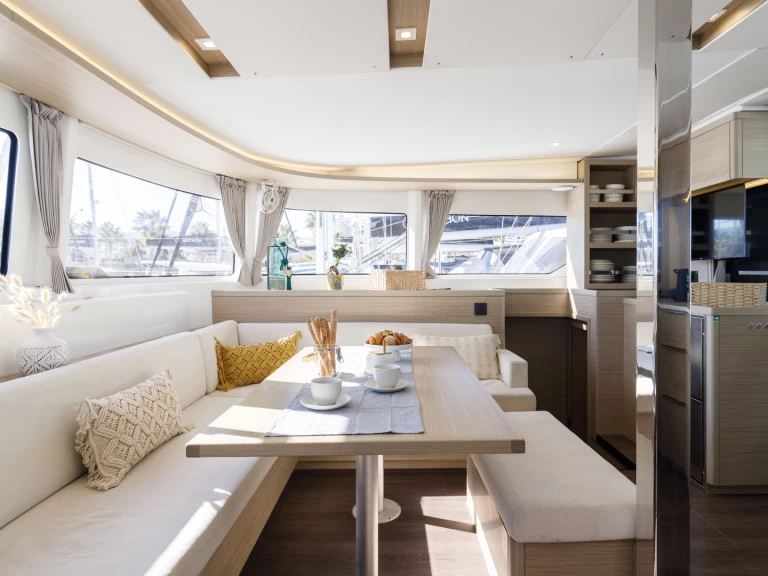 Lagoon Lagoon 46 de alquiler a Cos