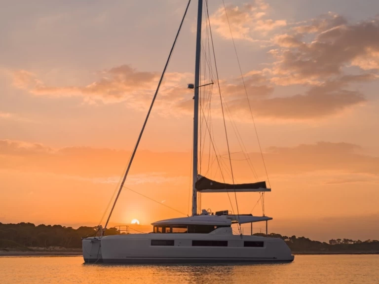 Alquiler de Catamarán, con o sin patrón Lagoon Kotor